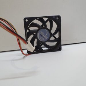 3 pin case fan